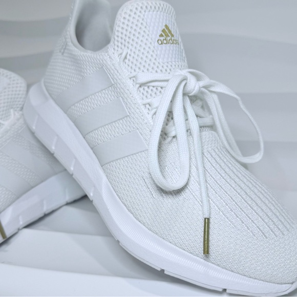 Women's Swift Run 1.0
adidas Top Sneakers - Picture 8 of 8